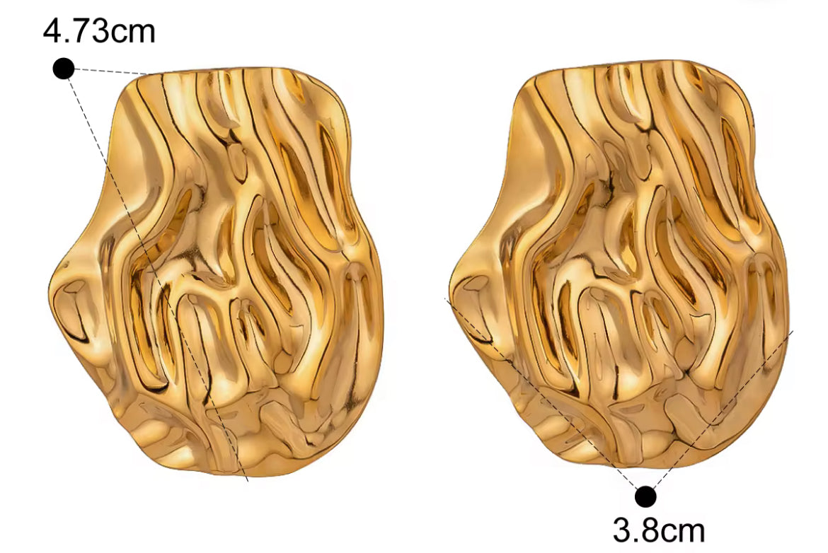 Flower - Geometric Black and Gold Plated Earings